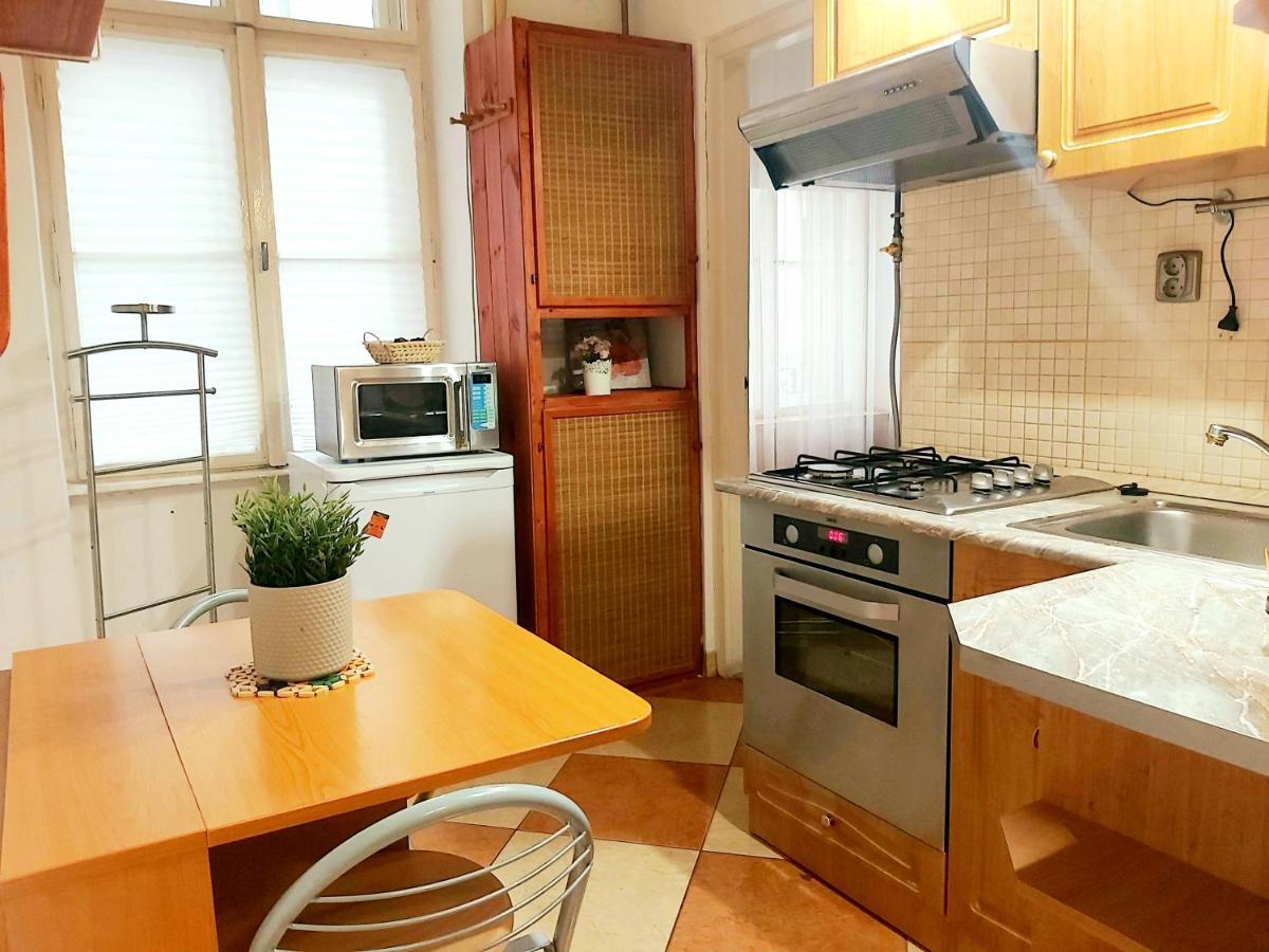 Apartament Ferjoe's
